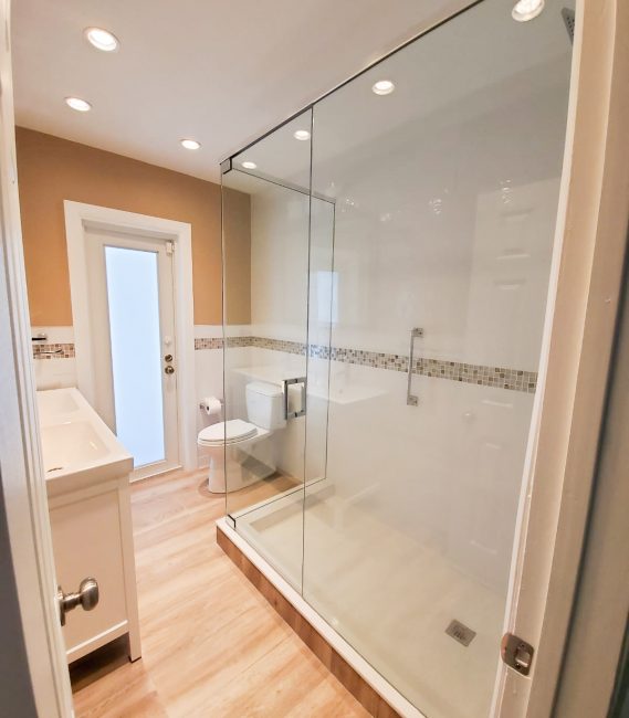 90 Degree Frameless Shower Door