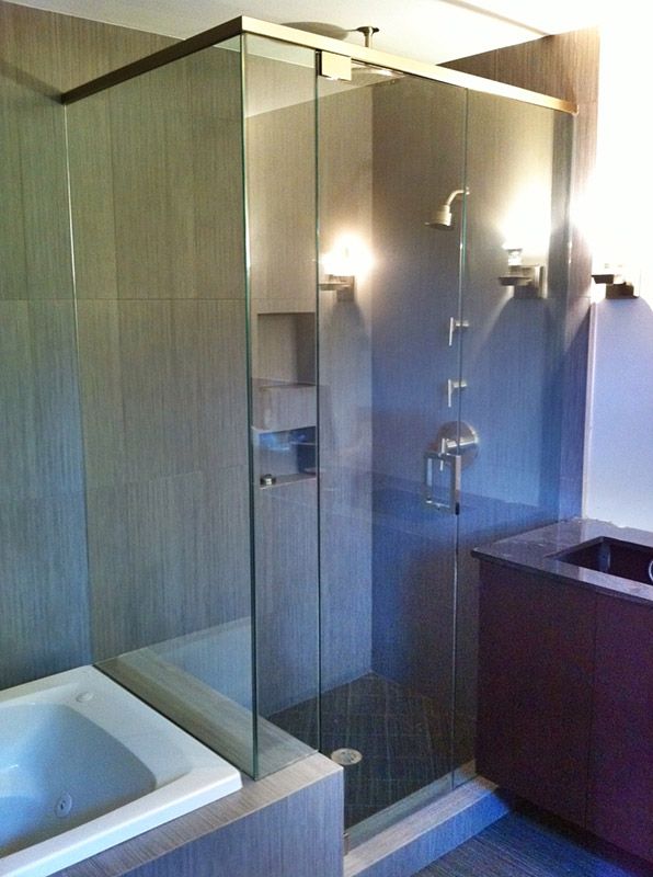 32 x 32 Shower Enclosure Dallas