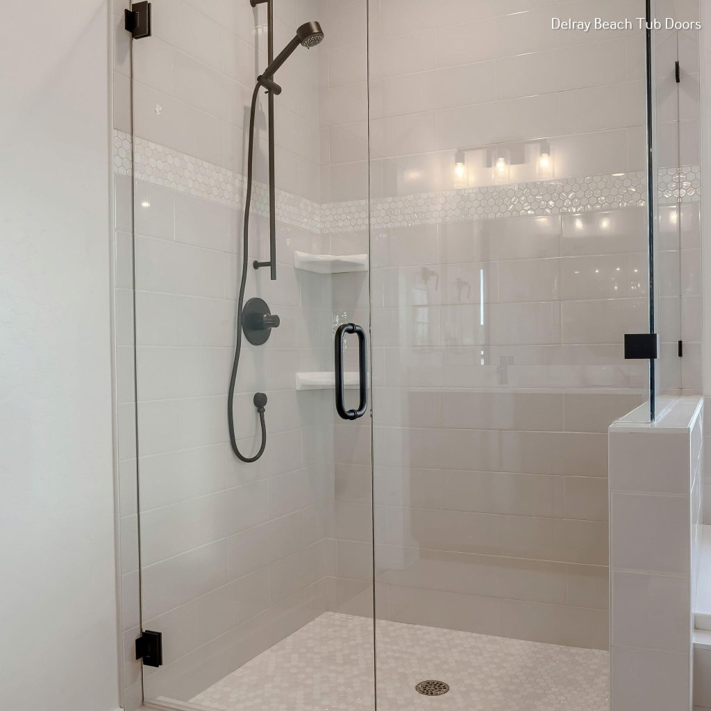 , Manalapan, FL: A Fun and Relaxing Place to Live, Frameless Shower Doors