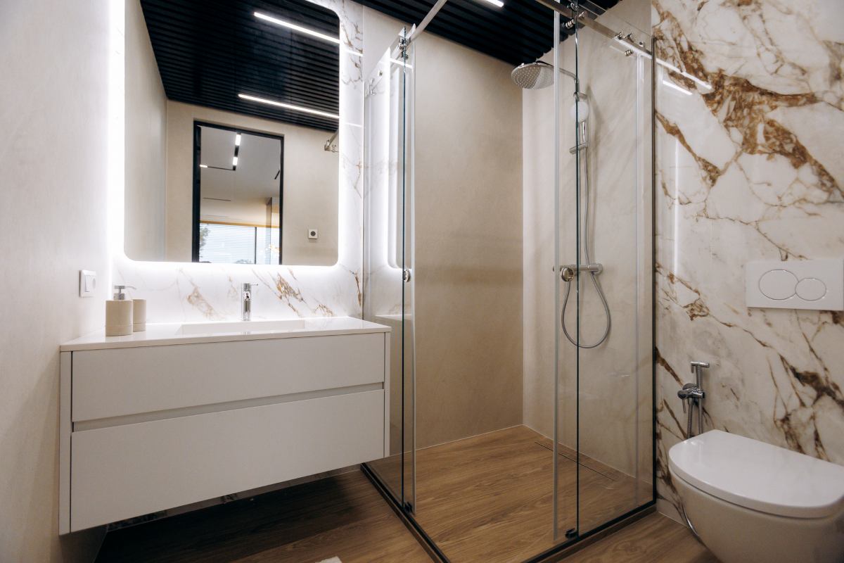 Upscale boutique residence with stylish bathroom features